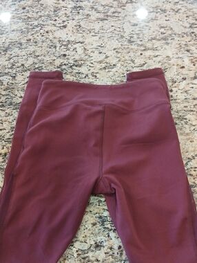 Alo YOGA Burgundy Active Leggings